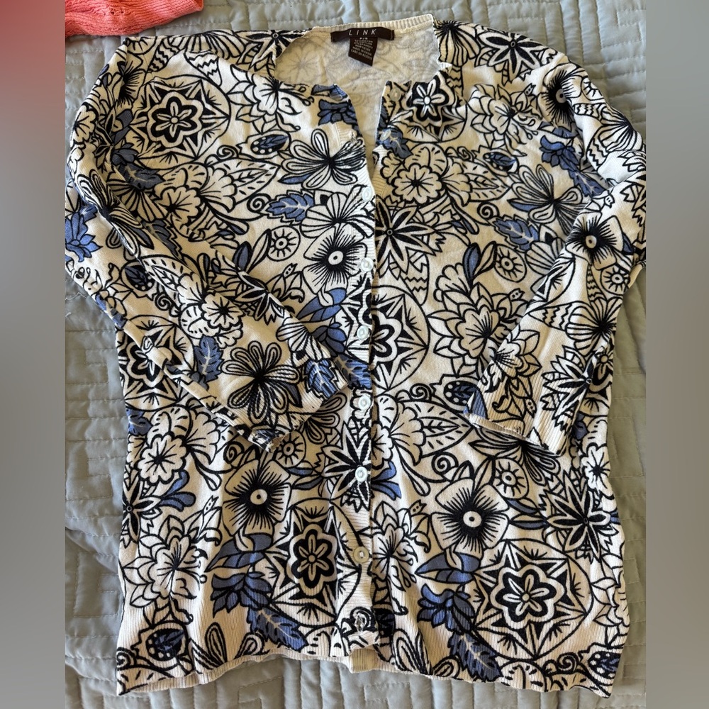 Link Floral Blue and White Cardigan